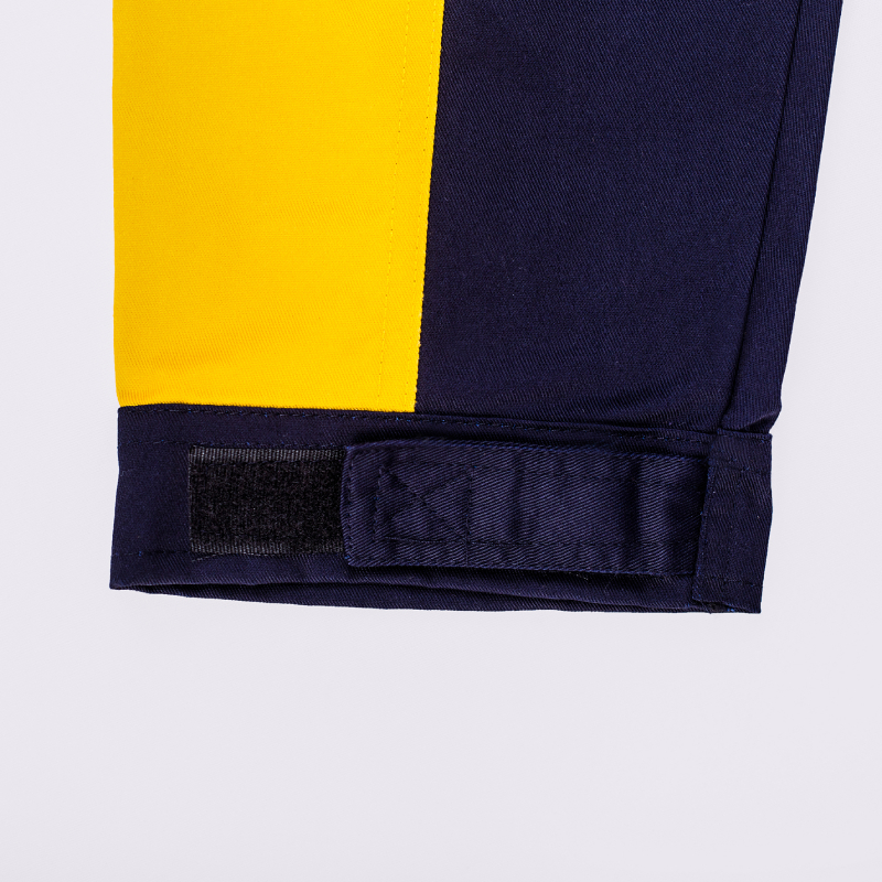 lightweight showerproof jacket
